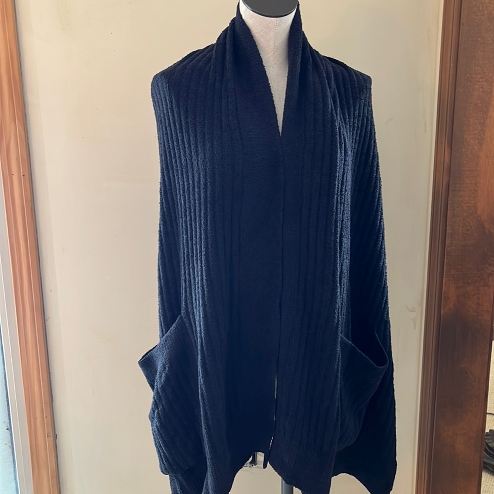 Barefoot Dreams travel shawl with pockets